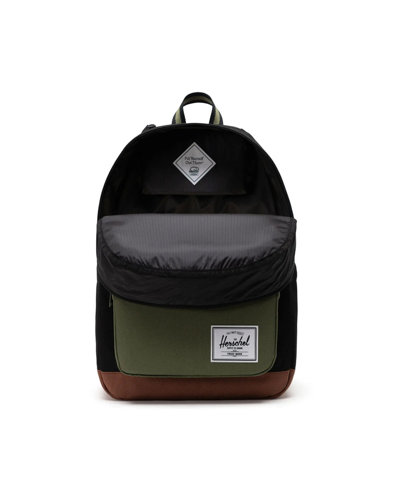 Pop Quiz Backpack - 25L- Black/Four Leaf Clvr/Sddle Brn