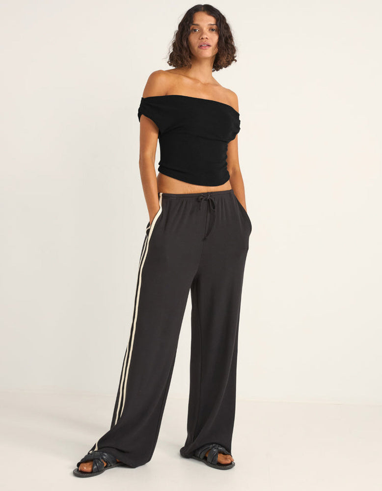 Juno Womens Off The Shoulder Top | Black