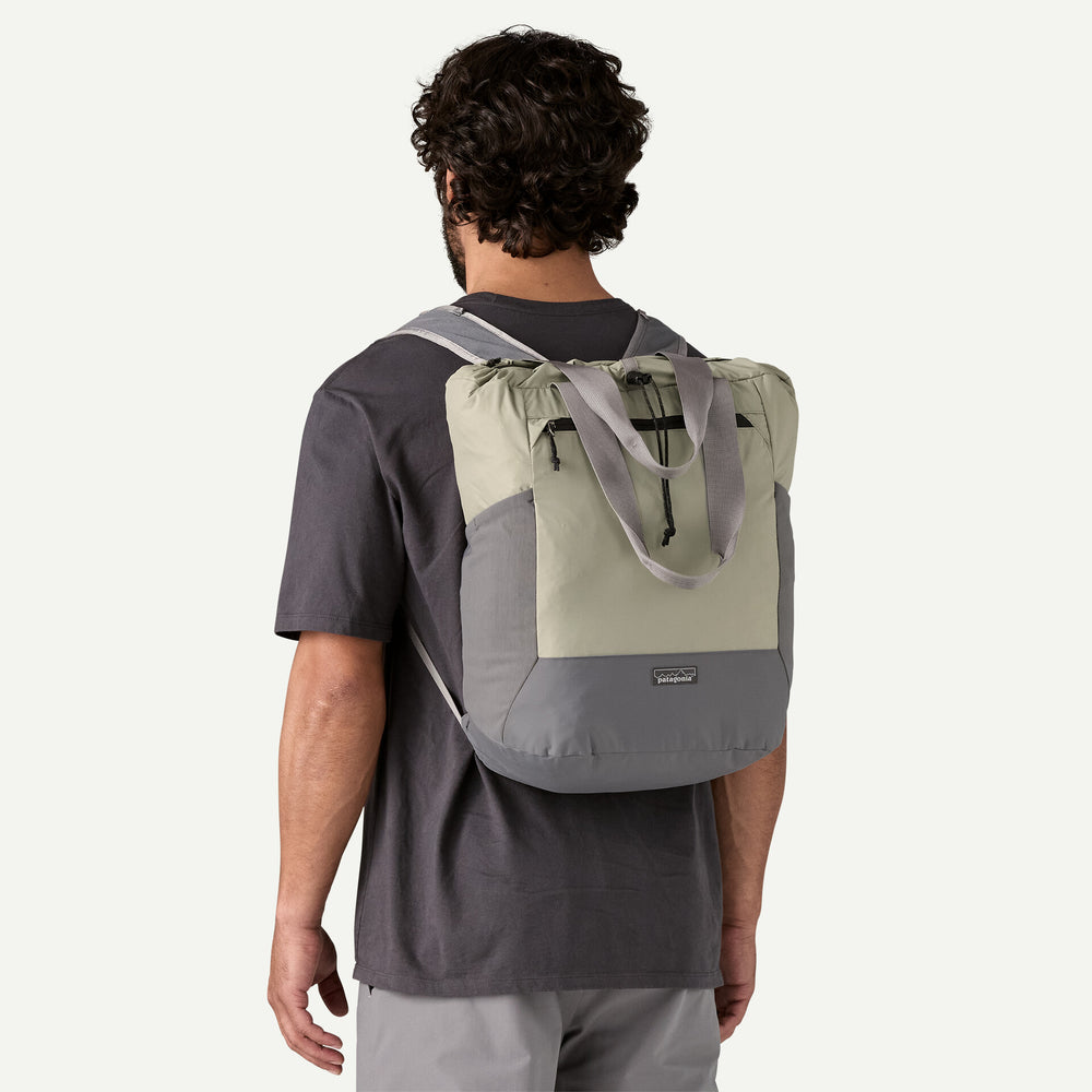 
            
                Load image into Gallery viewer, Terravia Tote Pack 24L
            
        