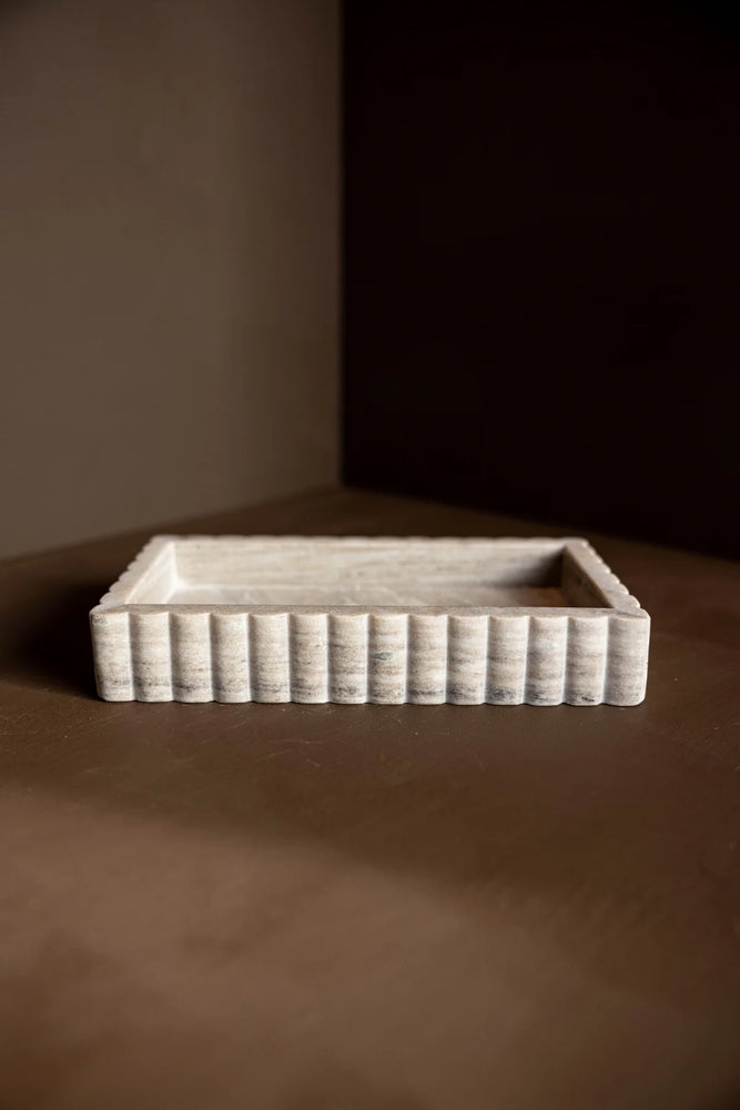 Scalloped Marble Fluted Bridge Tray - Beige Grey