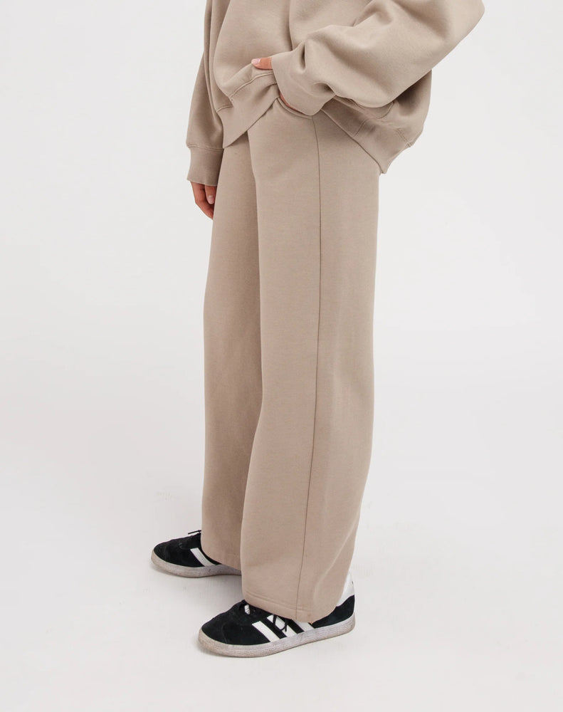 The Perfect Straight Leg Jogger - Fawn