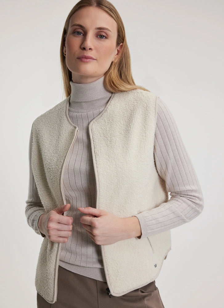 ICLYN Sleeveless Vest- PEARL