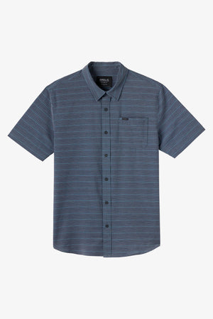 TRVLR UPF TRAVERSE STRIPE RELAXED FIT SHIRT - Graphite
