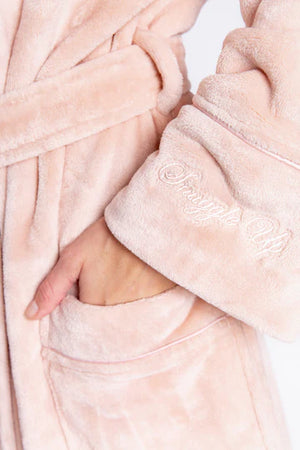 
            
                Load image into Gallery viewer, Luxe Plush Robe - Blush
            
        